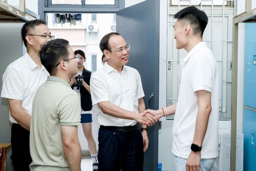 薪火相傳 廣工喜迎1.5萬新生，三代同校見證育人傳承
